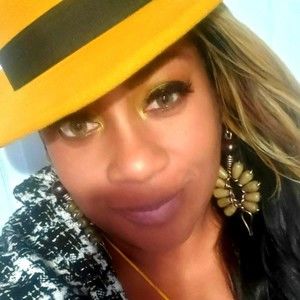 Meet your Posher, Natasha